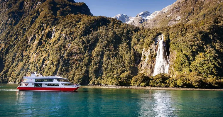 From Queenstown: Milford Sound Cruise & Glass-Roof Coach Tour